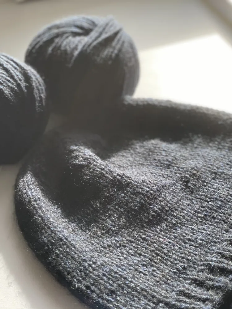 Bespoke Basic Beanie - HAND-KNIT