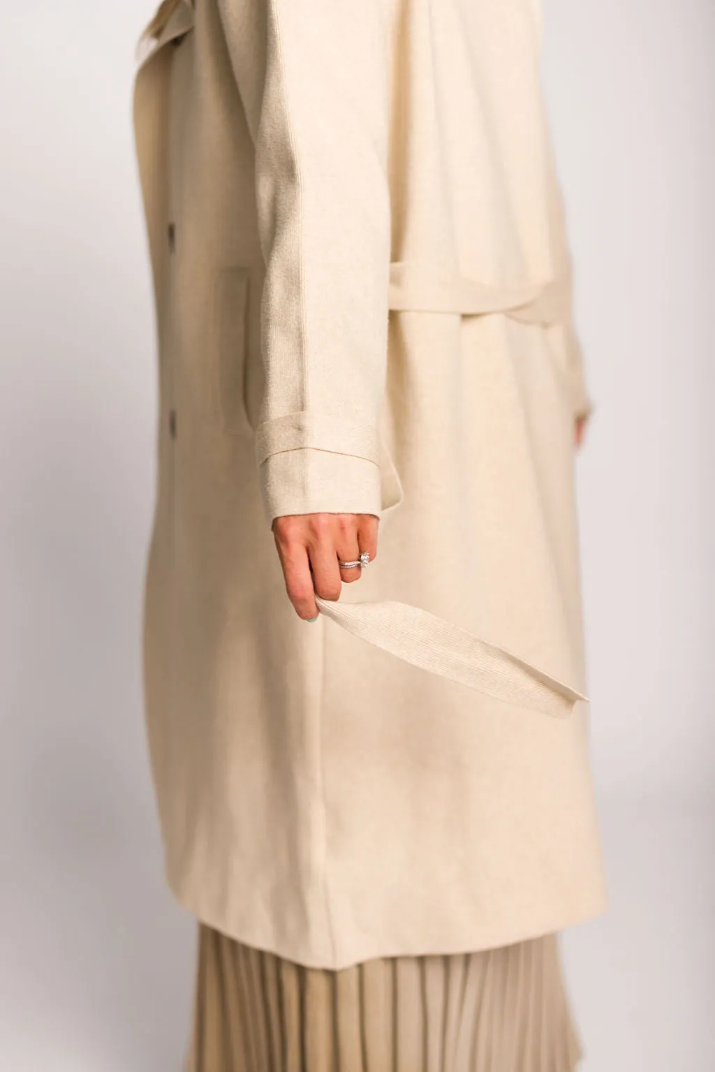 Cadenza Cashmere-Blend Peacoat in Oatmeal *LUXURY ITEM*