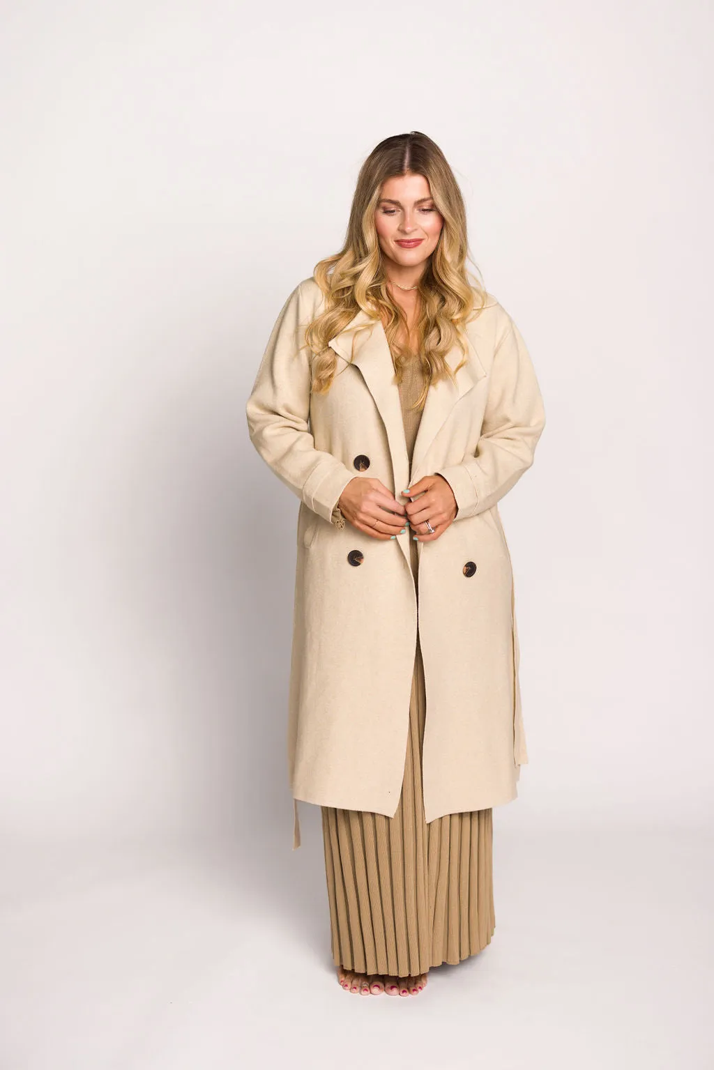 Cadenza Cashmere-Blend Peacoat in Oatmeal *LUXURY ITEM*