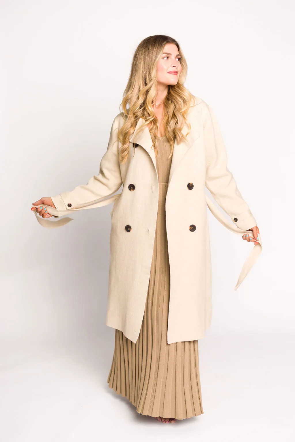 Cadenza Cashmere-Blend Peacoat in Oatmeal *LUXURY ITEM*