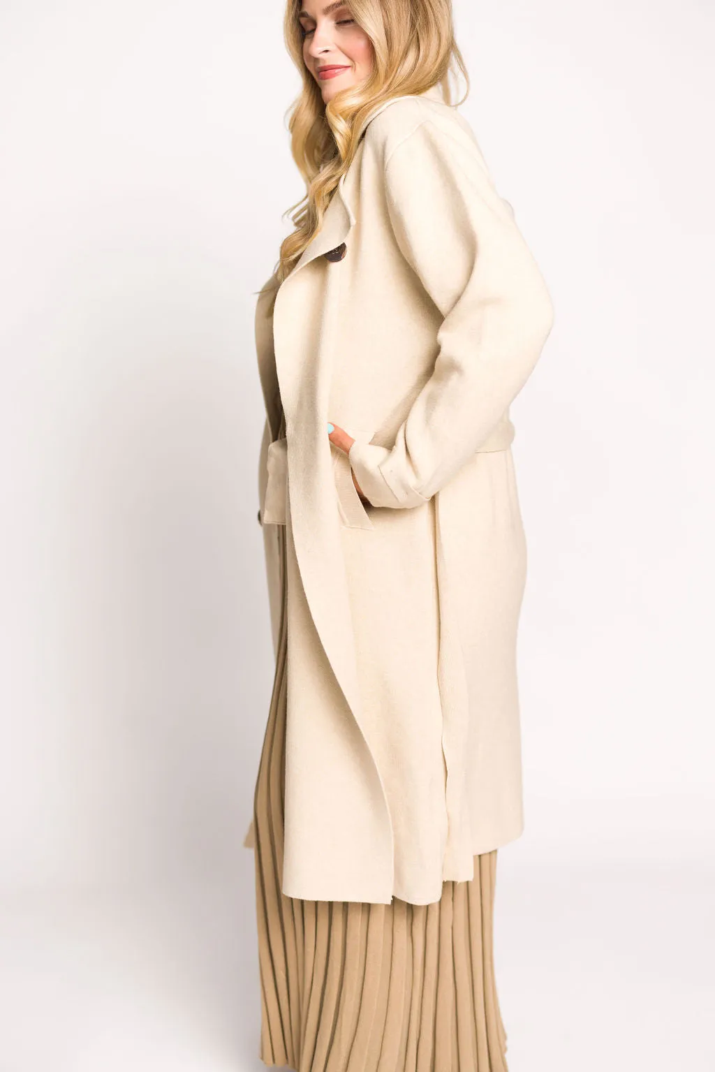Cadenza Cashmere-Blend Peacoat in Oatmeal *LUXURY ITEM*