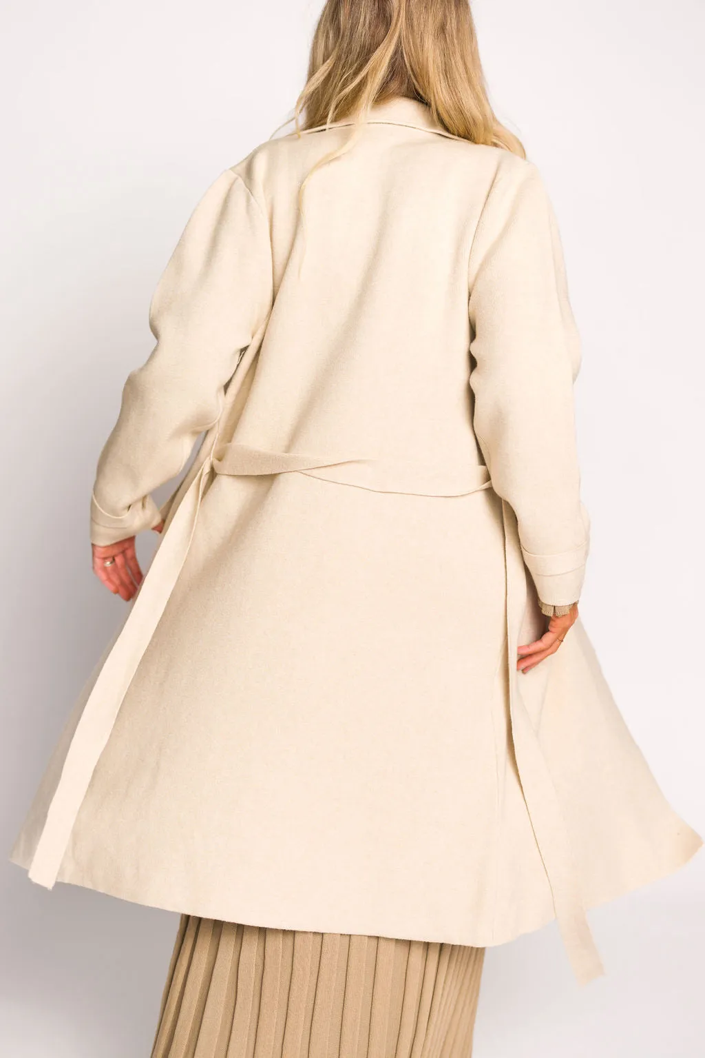 Cadenza Cashmere-Blend Peacoat in Oatmeal *LUXURY ITEM*