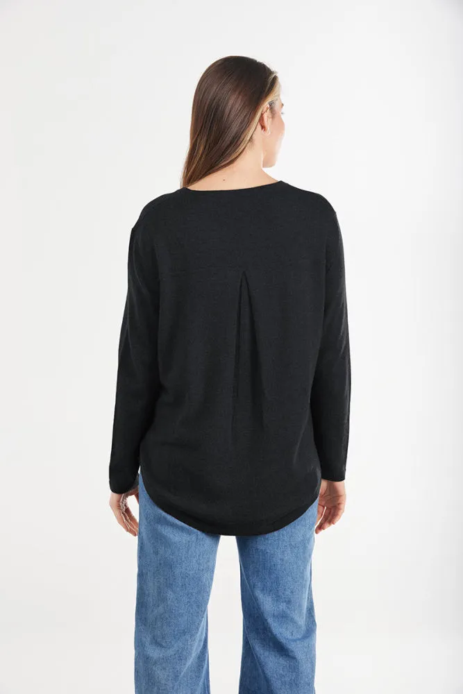 CREW NECK PULLOVER WITH PLEAT DOWN CENTRE BACK