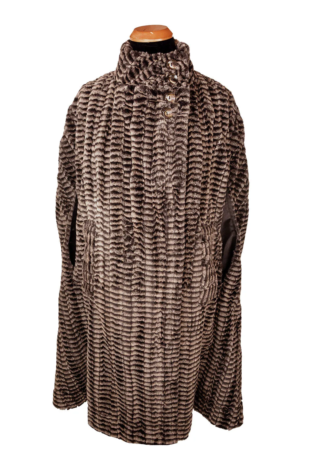 Long Cape - Luxury Faux Fur in 8mm