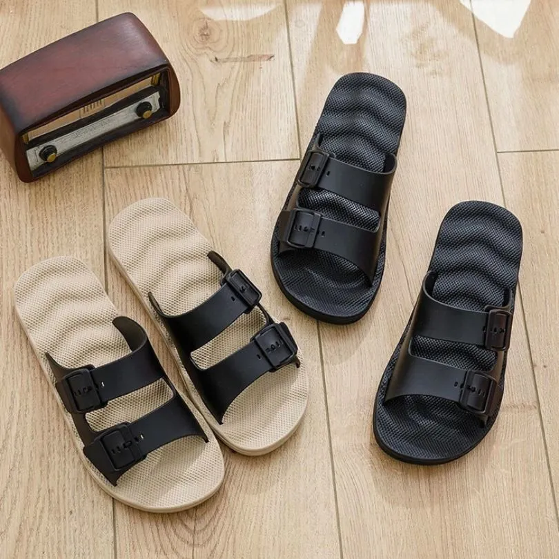 LUXE LAGOON SLIDES