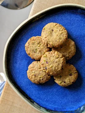Pistachio Mini Biscuits (eggless)