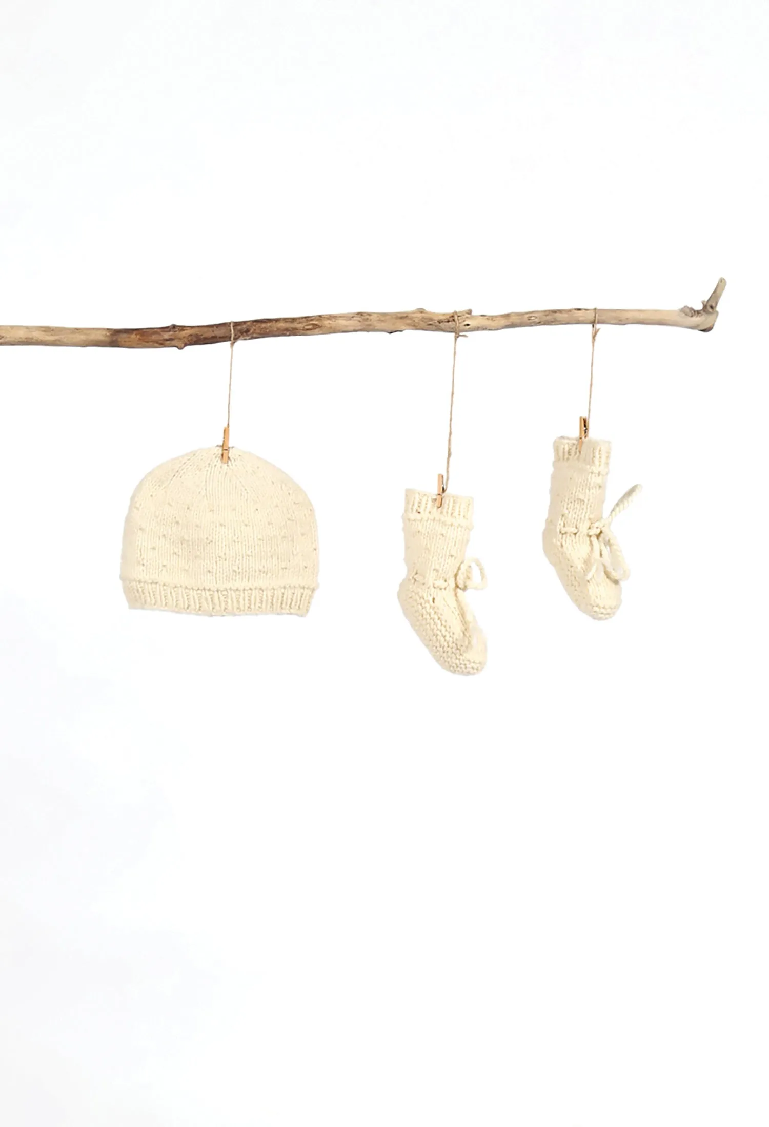 Seed Stitch Hat & Booties Pattern