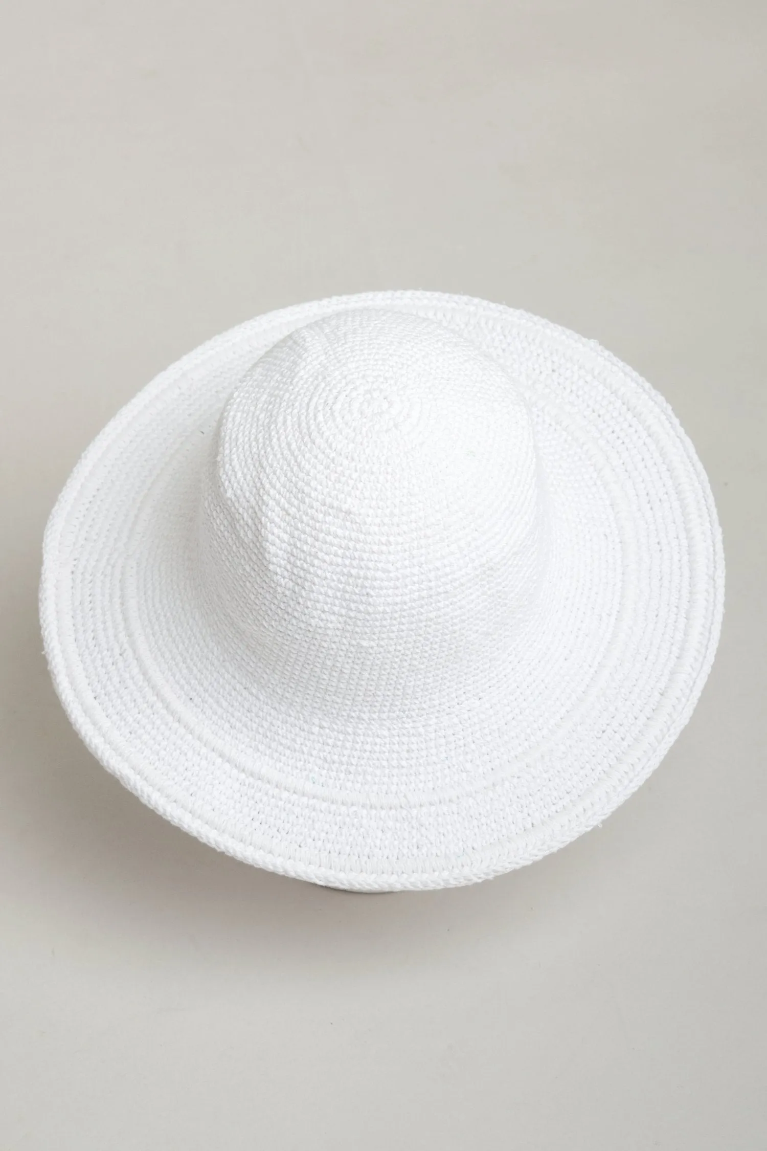 White Hat, Cotton