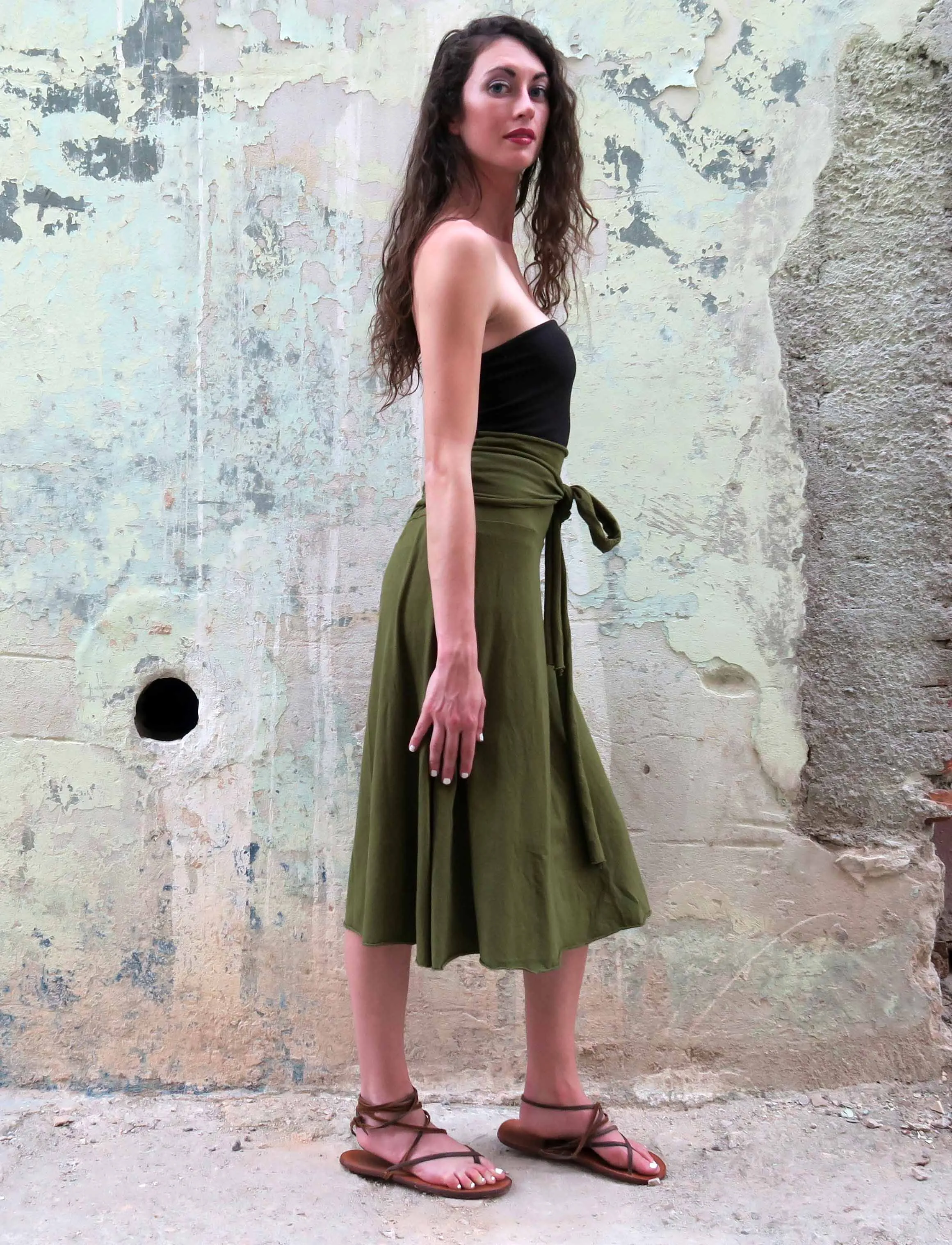 Wide Belted Simplicity Below Knee Skirt
